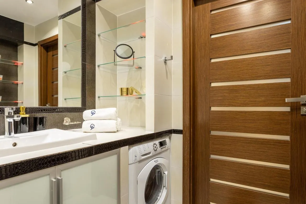 Golden Apartments Warsaw - Top Location - Grzybowska 5